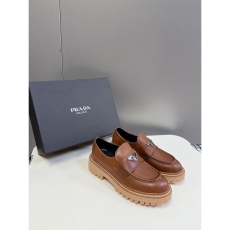 Prada Low Shoes